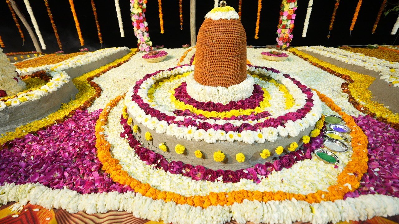 Rudraksha Shivling on Mahashivratri by Maharshi Keshvananda